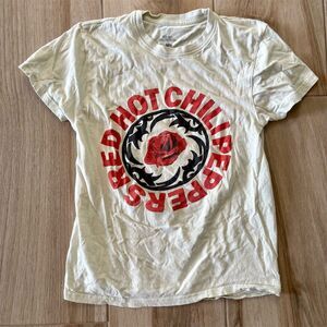 Red Hot Chili Peppers Tribal Rose Logo T-Shirt White Unisex Size M